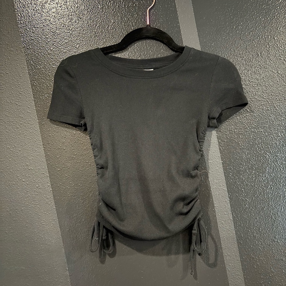 SO Black Ruched Short Sleeve Tee